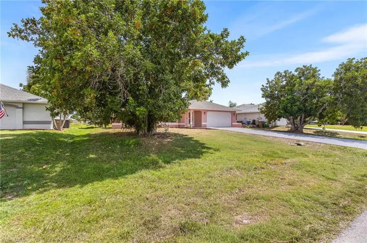 930 Sw 34th St, Cape Coral, Florida 33914