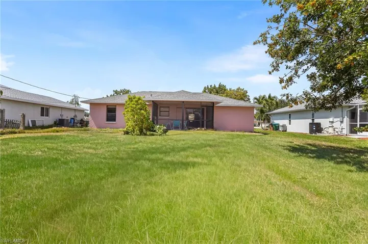 930 Sw 34th St, Cape Coral, Florida 33914