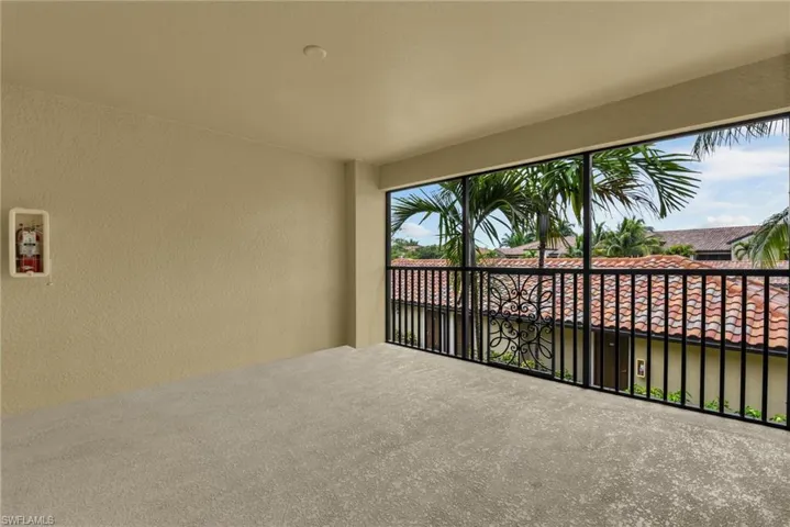 Front Screened Lanai Area