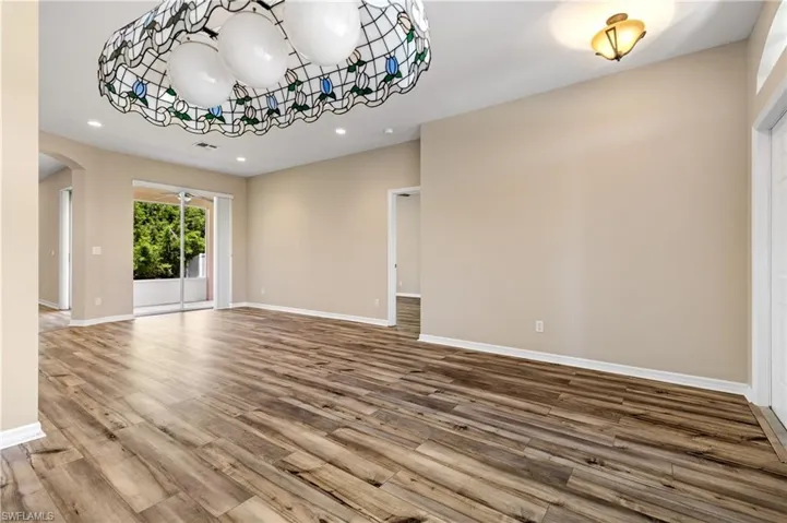 Dining/Living Room 2
