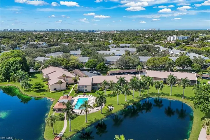 960 Palm View Dr 209, Naples, Florida 34110