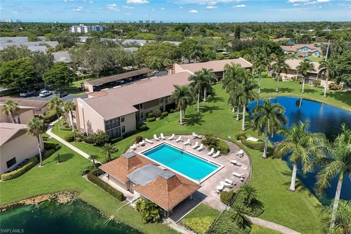960 Palm View Dr 209, Naples, Florida 34110