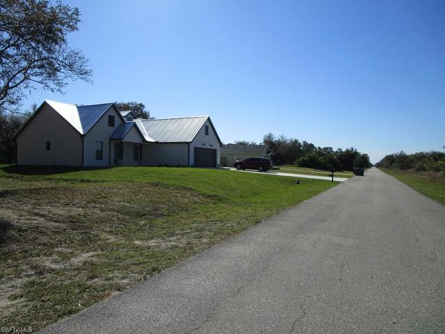 1911 Johns AVE, LEHIGH ACRES FL 33972