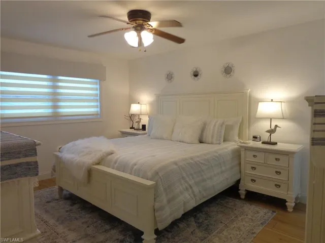 A VERY LUXURIOUS MASTER SUITE