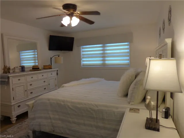 THIS LARGE MASTER BEDROOM FITS A KING SIZE BED, 2 NIGHT STANDS, A LARGE DRESSER AND A CHEST WITH ROOM TO SPARE!