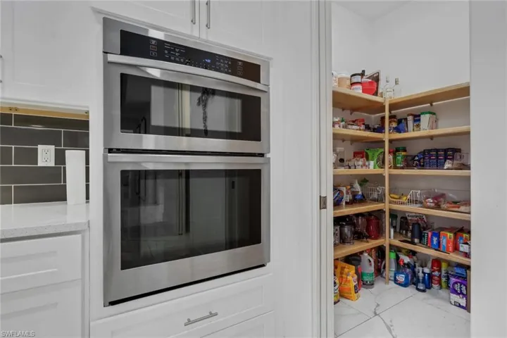 2806 Miracle Pkwy, Cape Coral, Florida 33914