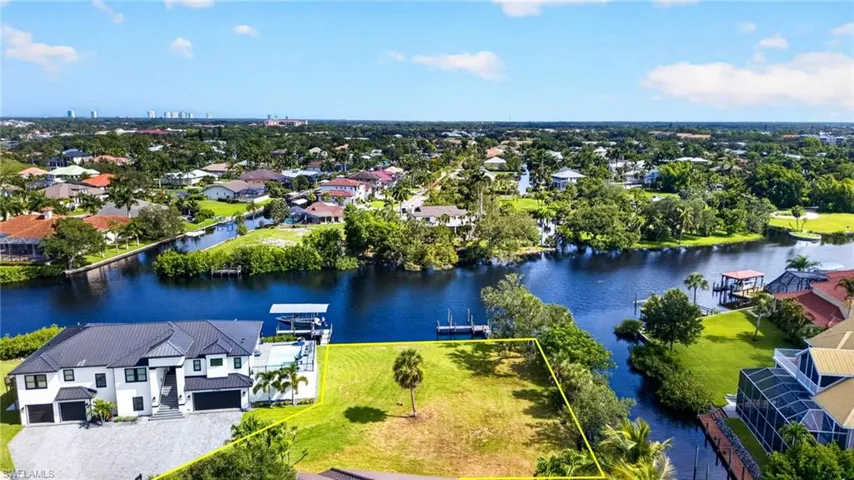 27218 High Seas Ln, Bonita Springs, Florida 34135