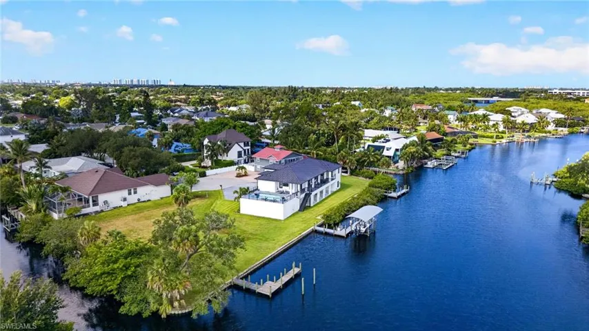 27218 High Seas Ln, Bonita Springs, Florida 34135