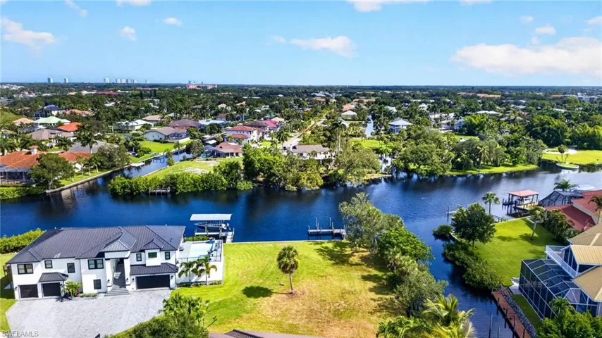 27218 High Seas Ln, Bonita Springs, Florida 34135