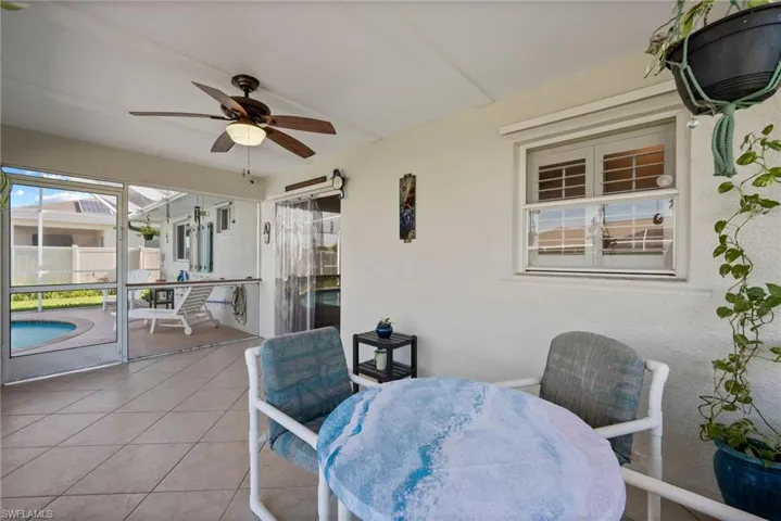Screened in Lanai