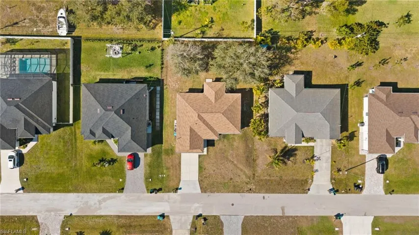 844 NE 6th  PL, Cape Coral, FL 33909