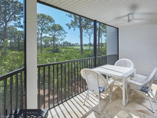 Welcome home to the gorgeous Oakwood Villa community of Bonita Bay!