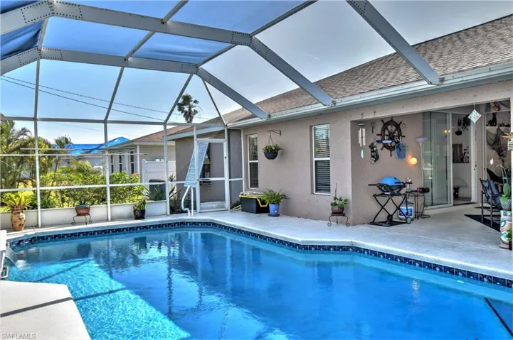 301 NE 23rd  TER, Cape Coral, FL 33909