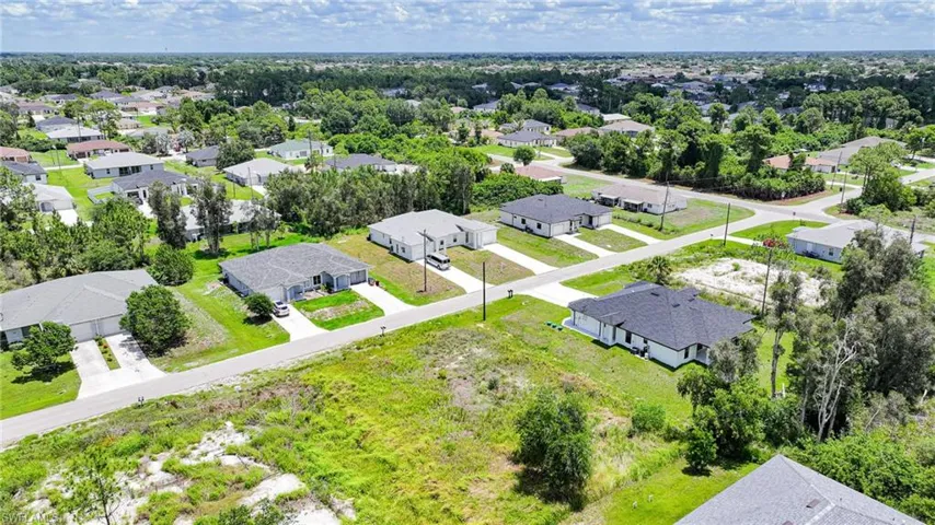 4713/4715 27th St Sw, Lehigh Acres, Florida 33973