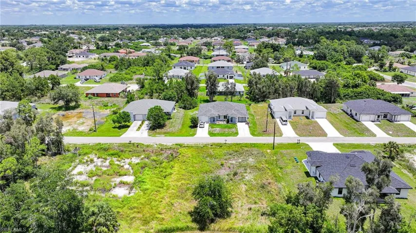 4713/4715 27th St Sw, Lehigh Acres, Florida 33973