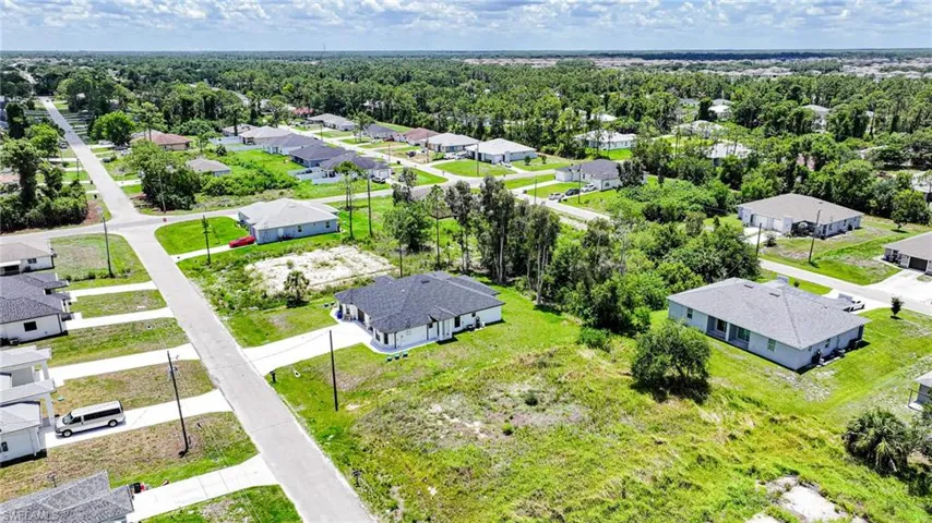 4713/4715 27th St Sw, Lehigh Acres, Florida 33973