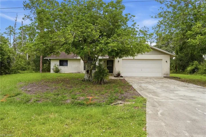 906 Wells Ave, Lehigh Acres, Florida 33972