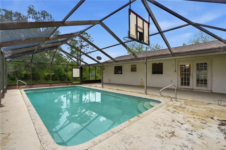906 Wells Ave, Lehigh Acres, Florida 33972