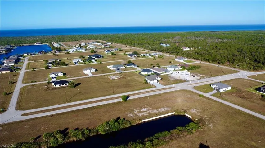 3936 40th Ter, Cape Coral, Florida 33993