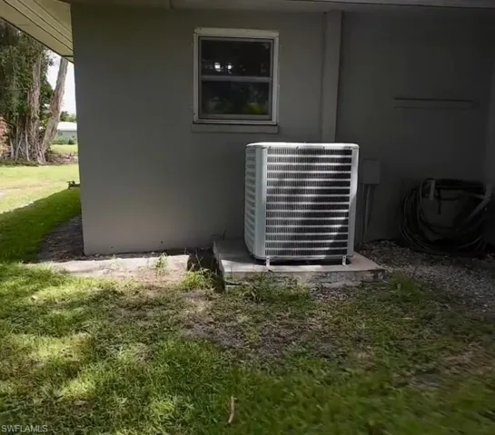 AC UNIT