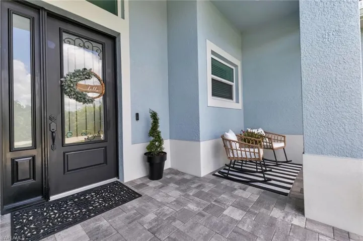 View of property entrance