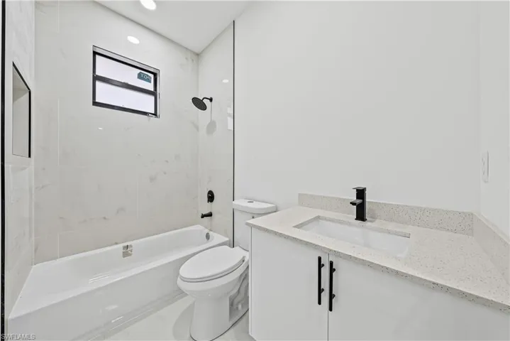 696-698 Creuset Ave S, Lehigh Acres, Florida 33974