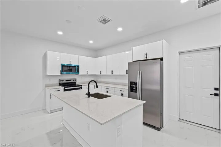 696-698 Creuset Ave S, Lehigh Acres, Florida 33974