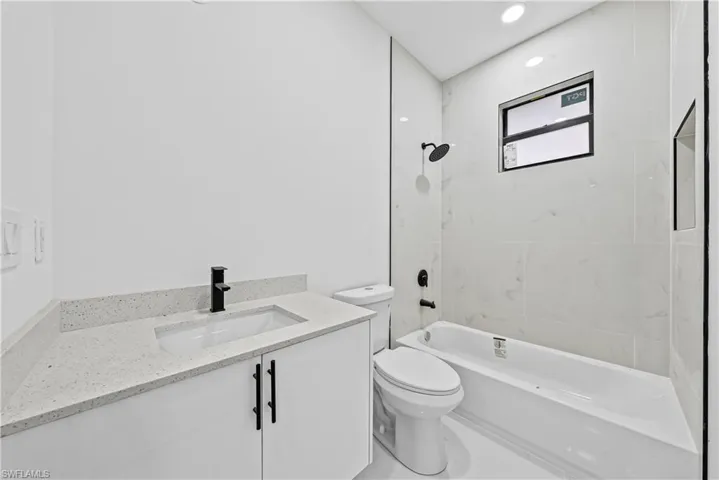 696-698 Creuset Ave S, Lehigh Acres, Florida 33974