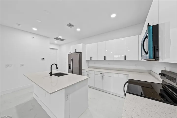 696-698 Creuset Ave S, Lehigh Acres, Florida 33974