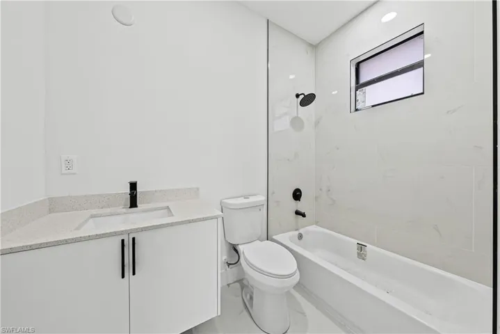 696-698 Creuset Ave S, Lehigh Acres, Florida 33974