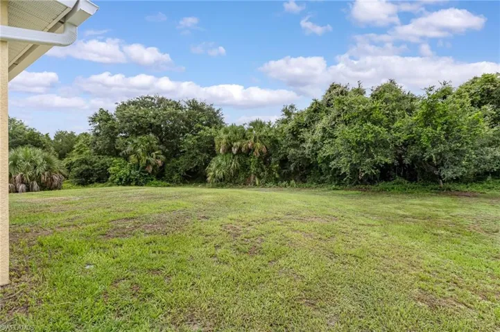 2069 Detroit Dr, Labelle, Florida 33935
