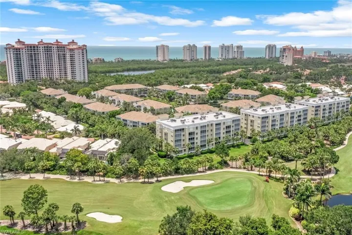 7687  Pebble Creek  CIR, Naples, FL 34108