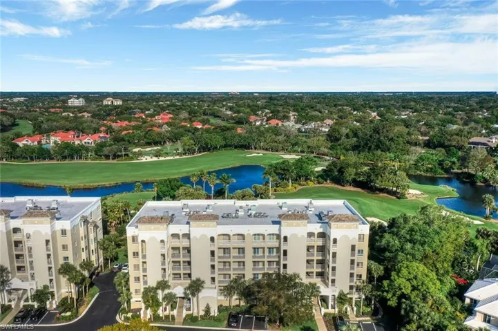 7687  Pebble Creek  CIR, Naples, FL 34108