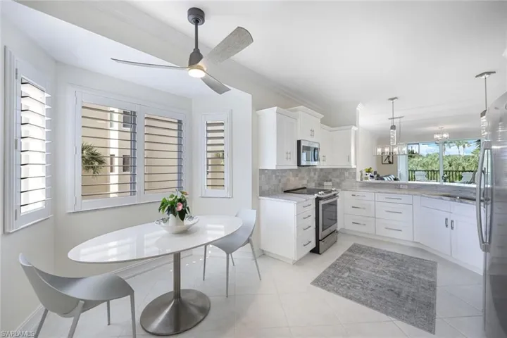 EAT IN KITCHEN