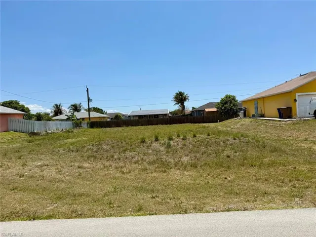 4517 7th St W, Lehigh Acres, Florida 33971