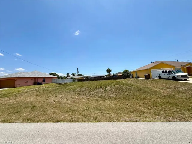 4517 7th St W, Lehigh Acres, Florida 33971