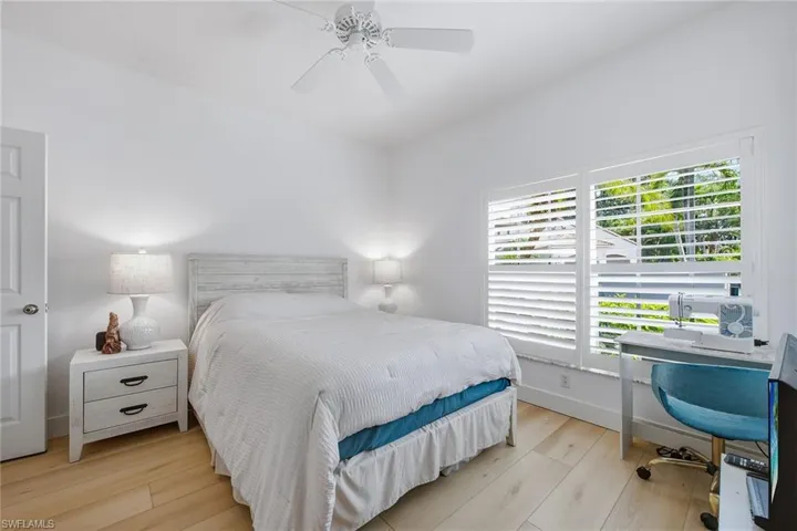5900 Fountain Dr, Naples, Florida 34119