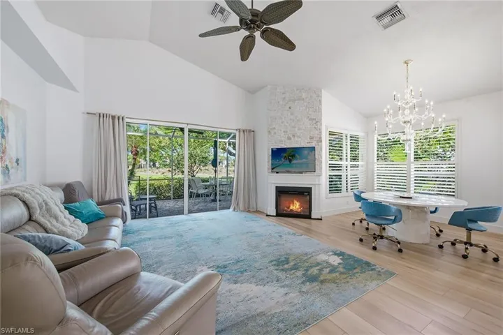 5900 Fountain Dr, Naples, Florida 34119