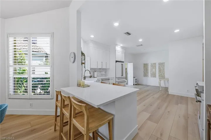 5900 Fountain Dr, Naples, Florida 34119