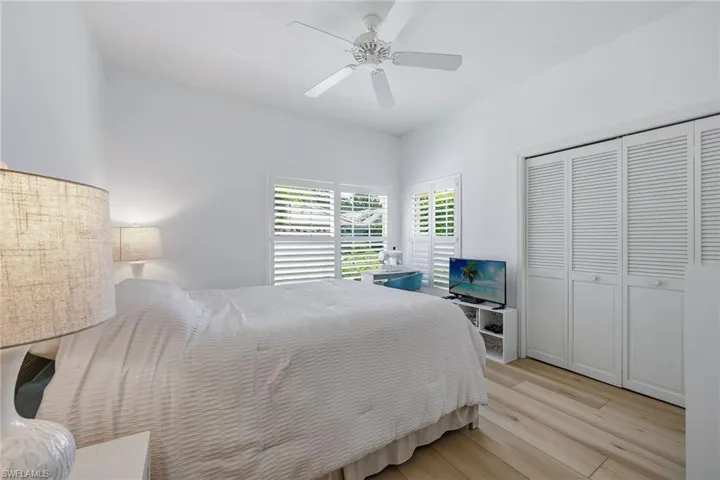 5900 Fountain Dr, Naples, Florida 34119
