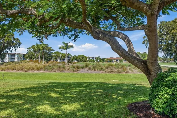 5900 Fountain Dr, Naples, Florida 34119