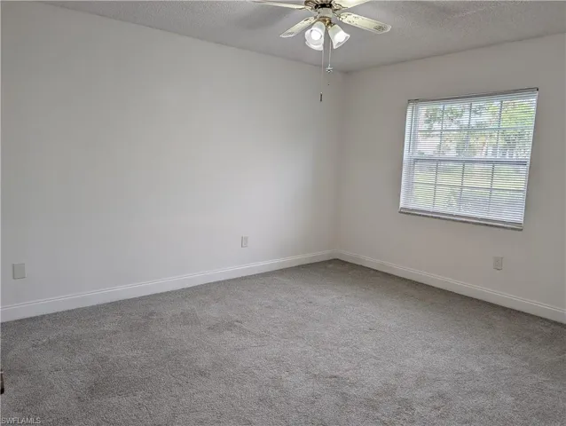 7050 Nantucket Cir 4, North Fort Myers, Florida 33917