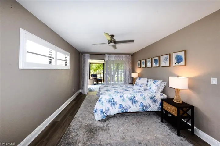 5690  Trailwinds  DR, Fort Myers, FL 33907