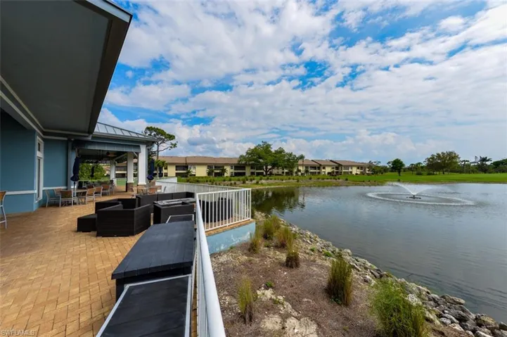 5690  Trailwinds  DR, Fort Myers, FL 33907