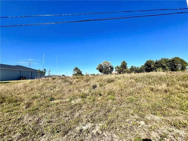 View of yard featuring a rural view