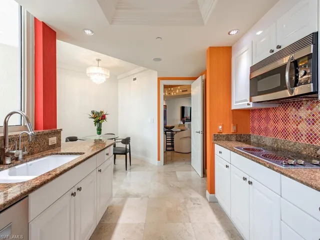 7117 Pelican Bay Blvd 507, Naples, Florida 34108