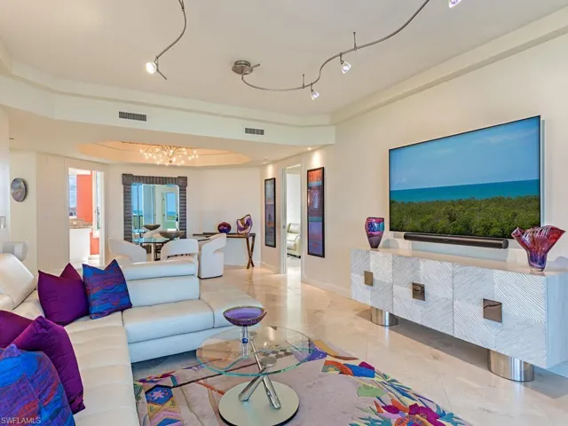7117 Pelican Bay Blvd 507, Naples, Florida 34108