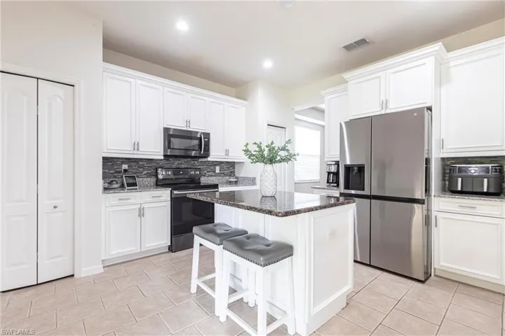 12688 Stone Tower Loop, Fort Myers, Florida 33913