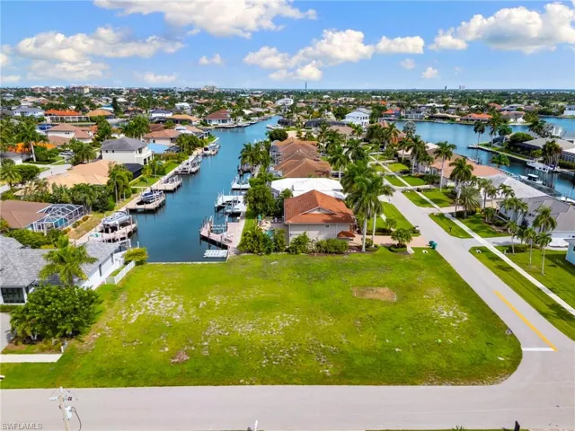 960 Bonita Ct, Marco Island, Florida 34145