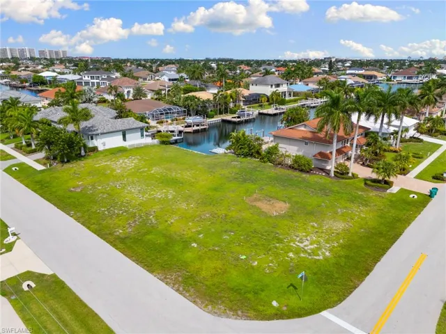 960 Bonita Ct, Marco Island, Florida 34145